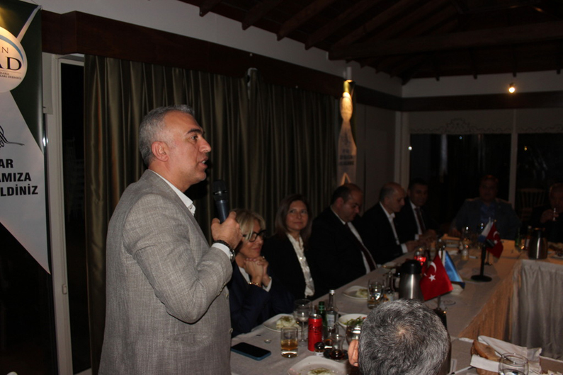 ŞEBİNSİAD İstanbul'dan Milletvekili aday adayı olan Giresunluları aynı sofrada buluşturdu