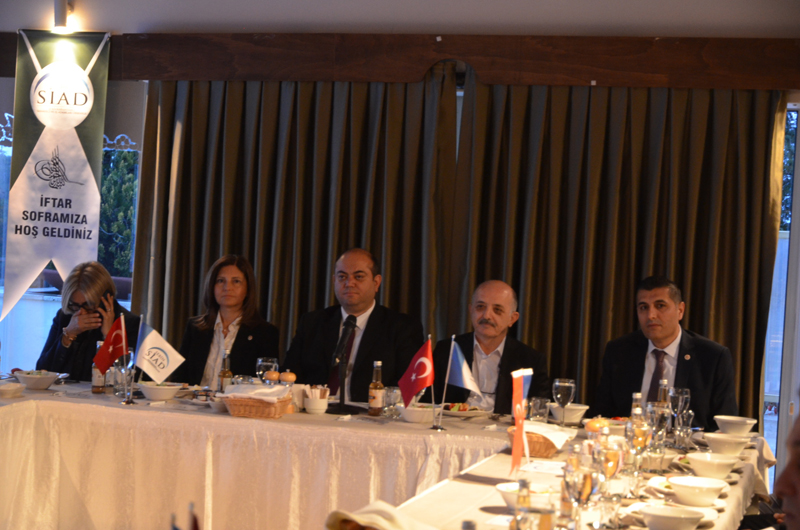 ŞEBİNSİAD İstanbul'dan Milletvekili aday adayı olan Giresunluları aynı sofrada buluşturdu