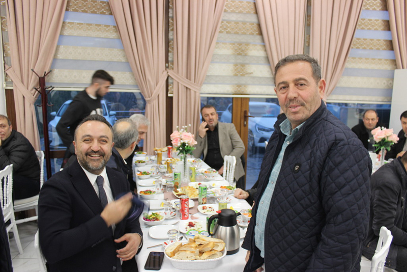 İş Adamı Ömer Kılıç Geleneksel İftar Programını Gerçekleştirdi