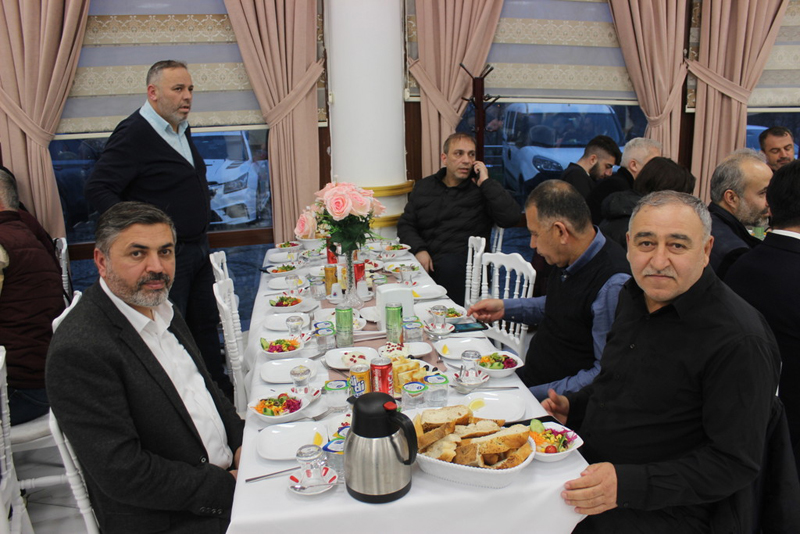 İş Adamı Ömer Kılıç Geleneksel İftar Programını Gerçekleştirdi