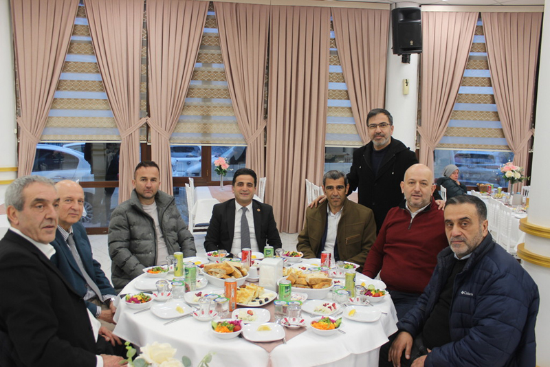 İş Adamı Ömer Kılıç Geleneksel İftar Programını Gerçekleştirdi