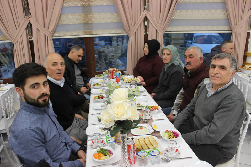 İş Adamı Ömer Kılıç Geleneksel İftar Programını Gerçekleştirdi