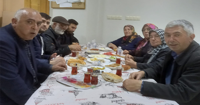 Gücer Köyü İftar yemeğinin finalini Bayram kahvaltısıyla tamamladı