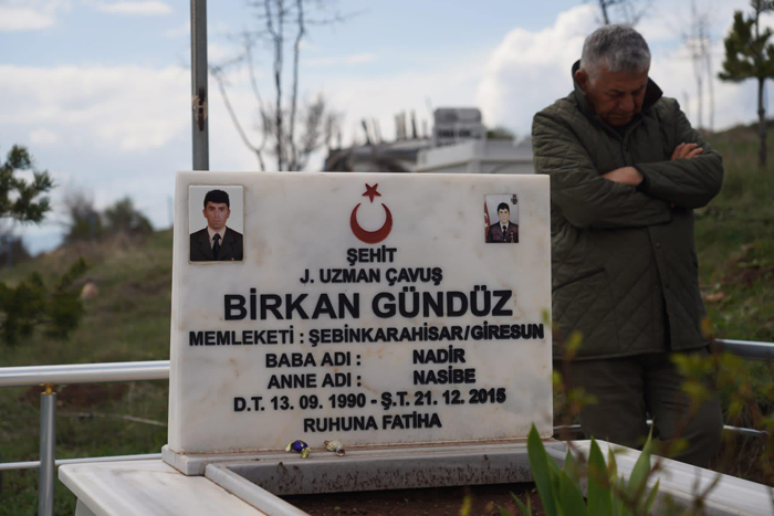 Sarıyer Belediye Başkanı Şükrü Genç, Şahin Yılancı’nın mezarını ziyaret etti
