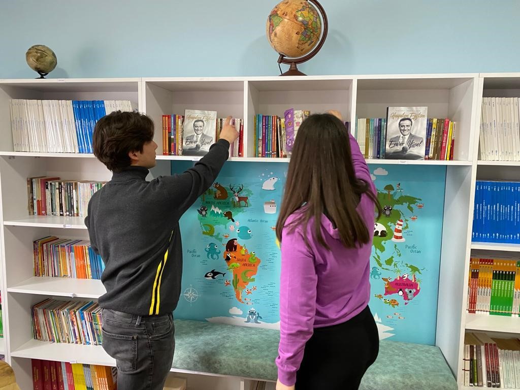 Ernes Canikli’nin eğitim öğretim hayatına başladığı Yolağzı İlkokulu’nda anısını yaşatmak amacıyla kurulan kütüphane açıldı