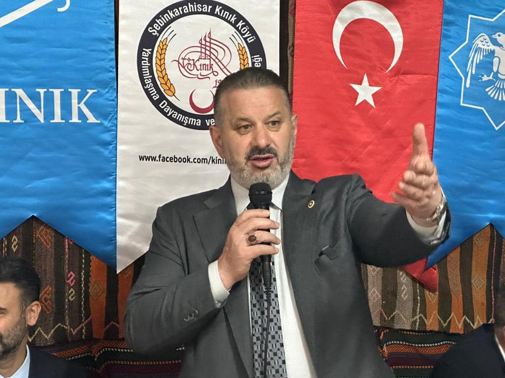 Hasan Turan Kınık Köyü Derneği'ni ziyaret etti