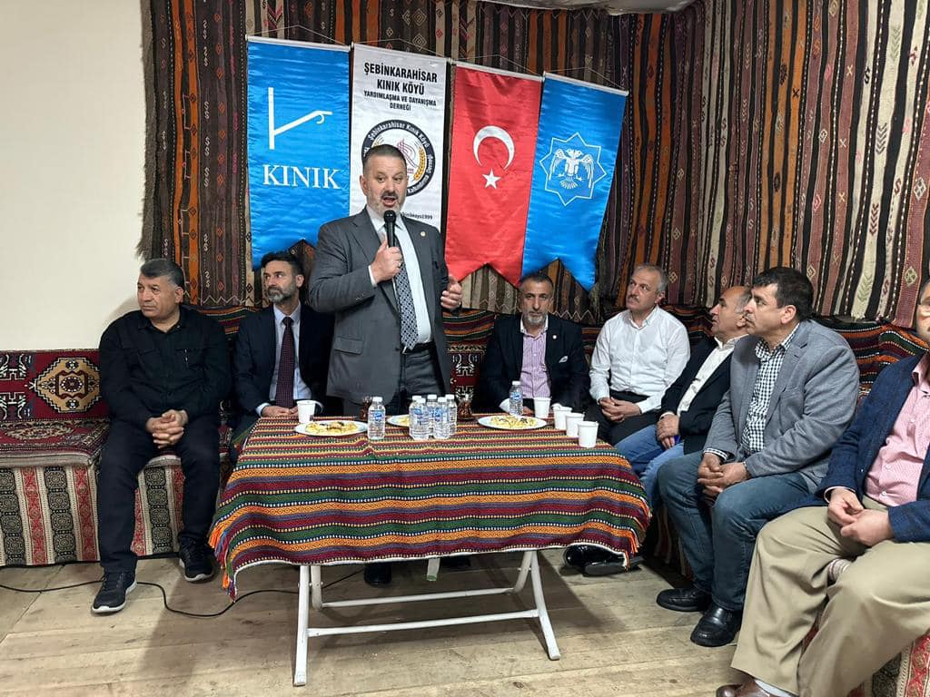 Hasan Turan Kınık Köyü Derneği'ni ziyaret etti