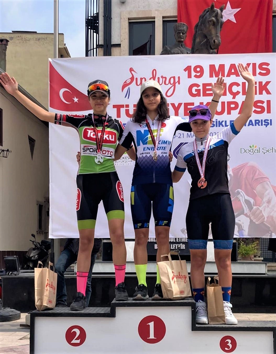 Giresunlu Bisikletçiler Türkiye Kupası'nda başarılı sonuçlar aldı