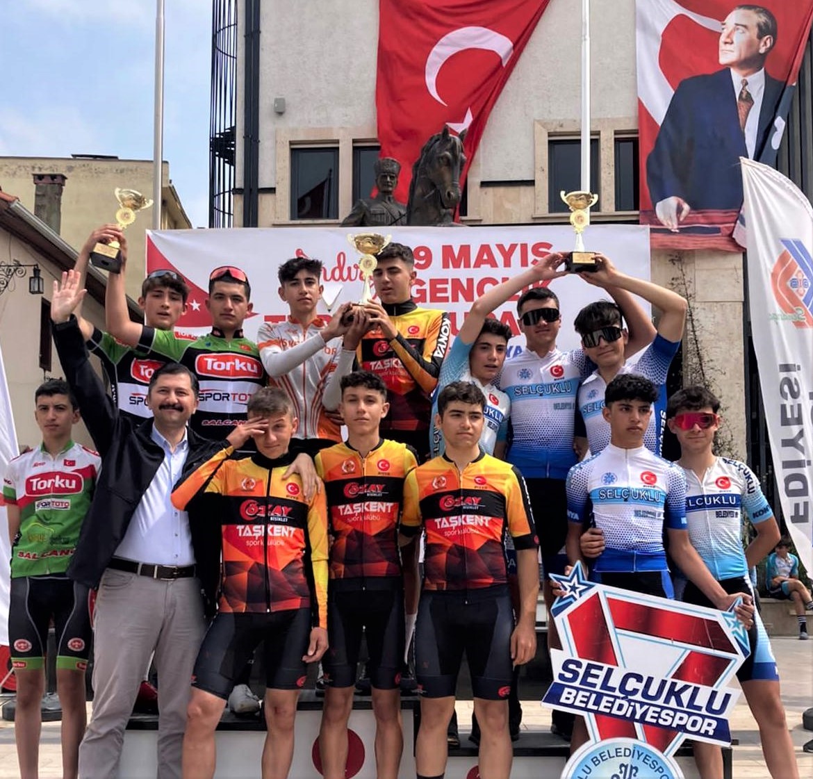 Giresunlu Bisikletçiler Türkiye Kupası'nda başarılı sonuçlar aldı
