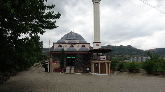 Bu karayolunu kullananlar durmadan edemiyor