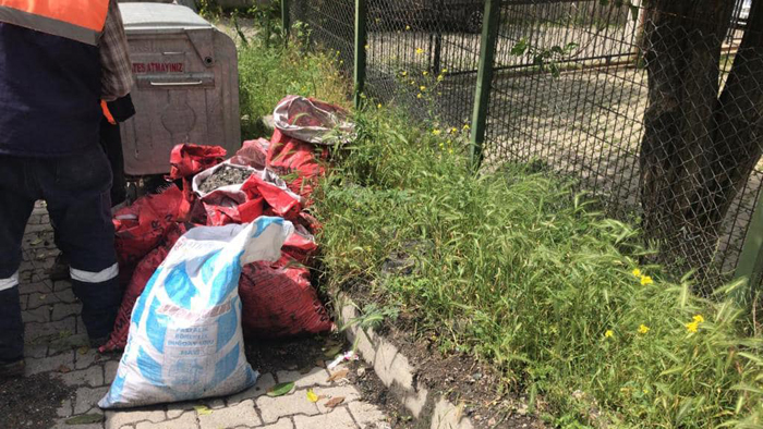 Cadde ve sokaklarda Kurban bayramı temizliği yapılıyor