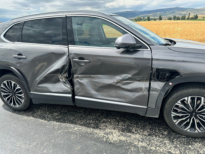 Yerli otomobil TOGG ilk kazasını yaptı   