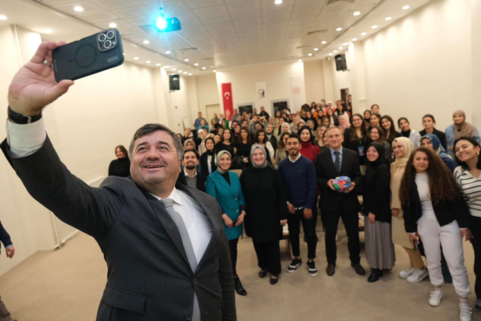Giresun Belediye Başkanı Üniversite Öğrencileriyle buluştu