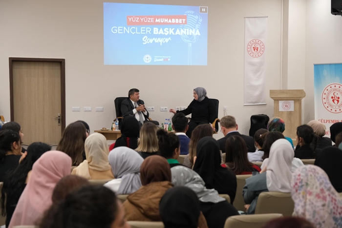 Giresun Belediye Başkanı Üniversite Öğrencileriyle buluştu