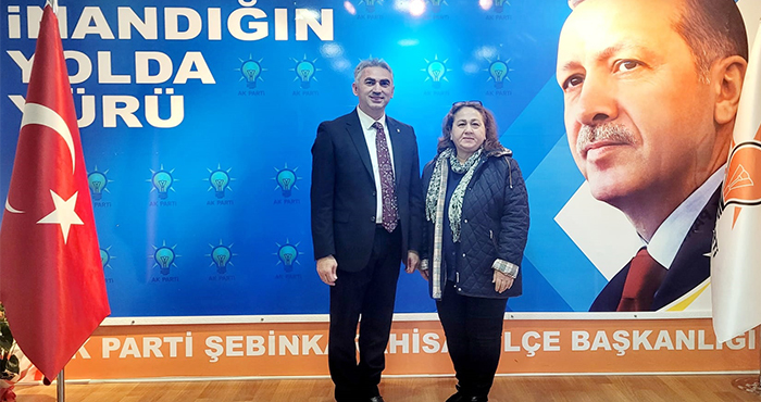 Nejat Okuyar, resmi başvurusunu AK Parti Şebinkarahisar İlçe Başkanlığı'na yaptı. 