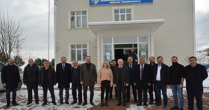 Bakıcı, resmi kurum ve kuruluşları ziyaret etti