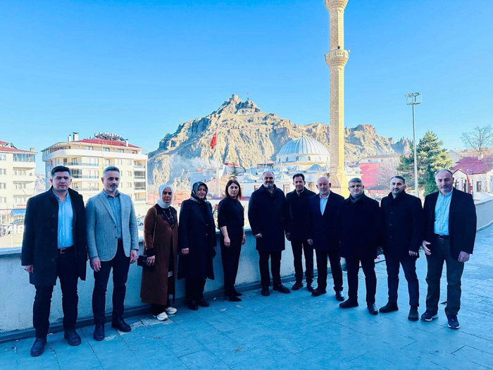 Ömer Şentürk, Seçim çalışmalarına esnaf ziyaretleriyle start verdi