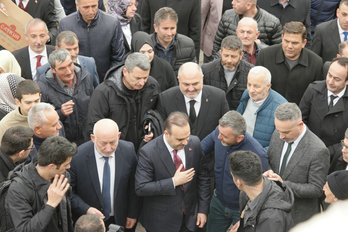 Bakan Kacır’a Baba Ocağı Şebinkarahisar’da sevgi seli