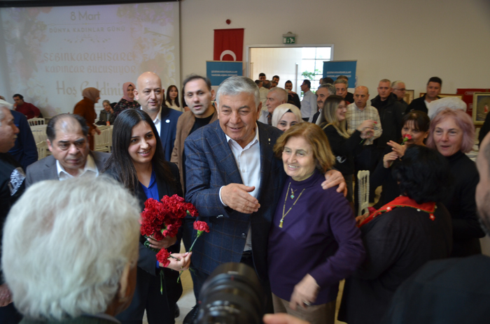 Şebinkarahisarlı kadınlar anlamlı günde buluştu