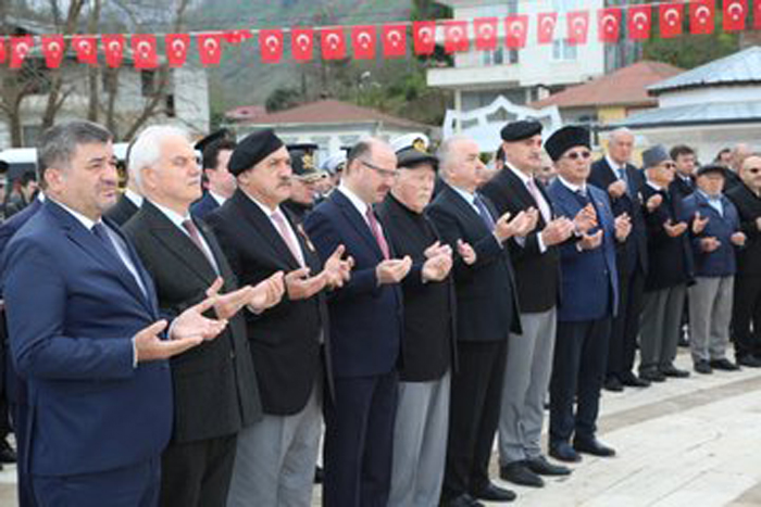 Çanakkale Deniz Zaferi'nin 109. Yıl Dönümü Çelenk Sunma Töreni