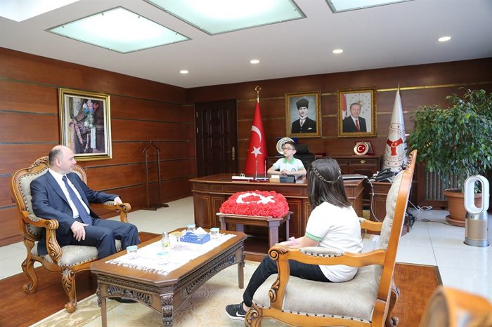 Giresun Valisi Makamını Emir Haktan Özdemir’e Bıraktı