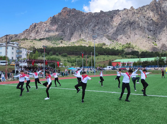 Şebinkarahisar’da 19 Mayıs coşkusu