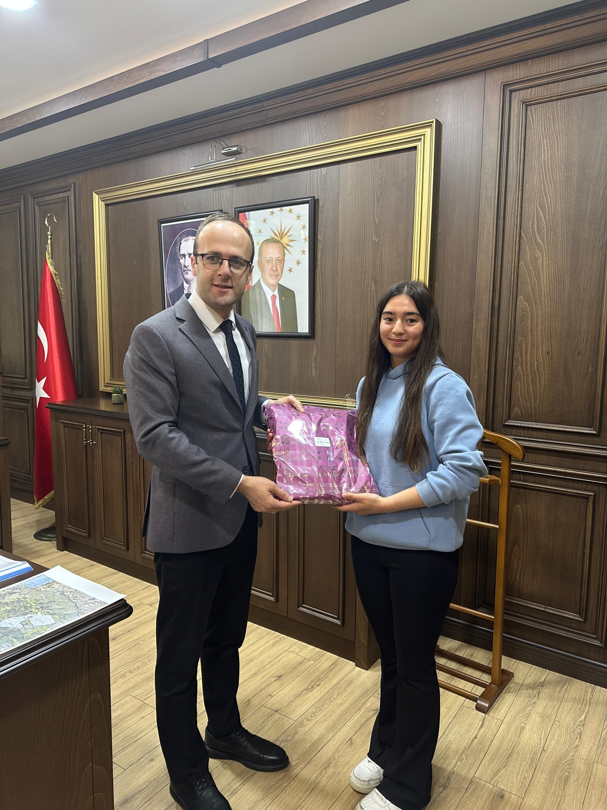 Türkiye şampiyonasında gururlandıran başarı: Derelili Özel Sporcular Kaymakamı ziyaret etti
