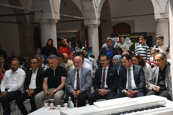 Şebinkarahisar'ın Tarihi Taşhanda BİLSEM'den Bilim Şenliği