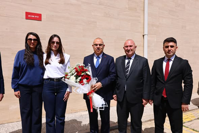 Vali Mustafa Koç’tan Çamoluk’a Çıkarma: Esnaf ve Şehit Ailesiyle Buluştu