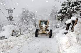 Giresun’da kar yağışı nedeniyle 38 köy yolu ulaşıma kapandı