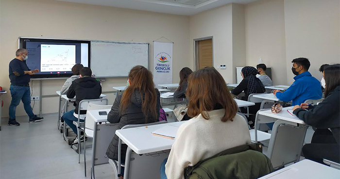 Gençlere Ücretsiz Kurs İmkanı  