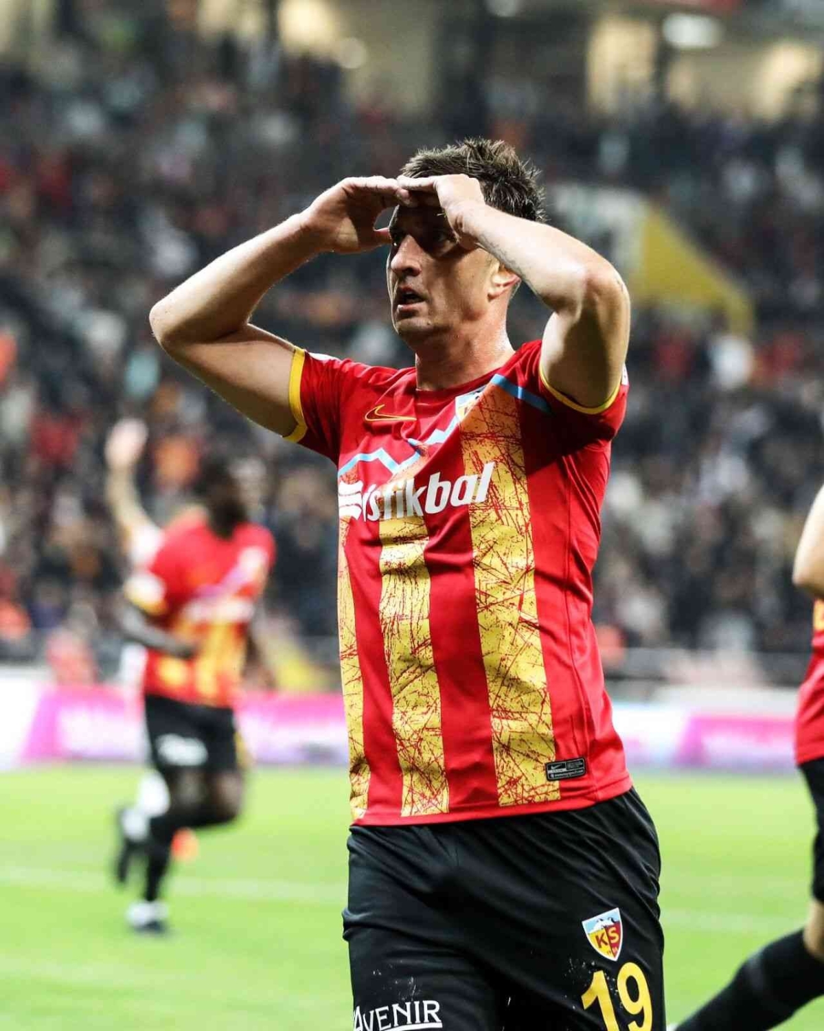 Mario Gavranovic 4. golünü attı
