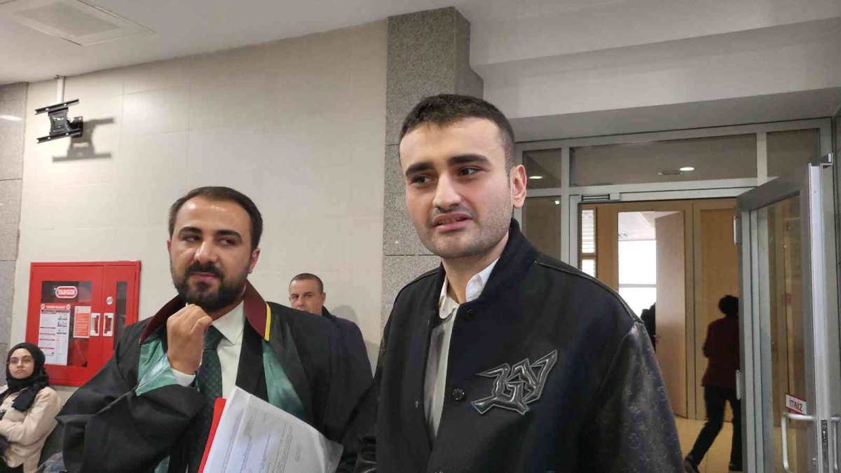 CZN Burak’ın ‘imar kirliliğine neden olma’ davası düşürüldü
