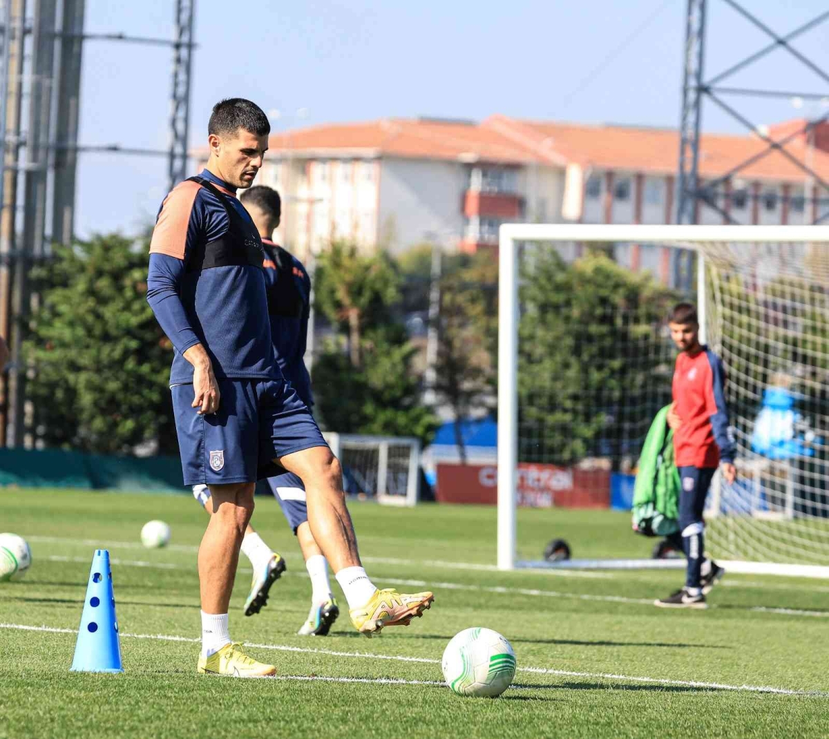 Medipol Başakşehir, Hearts maçı hazırlıklarına başladı
