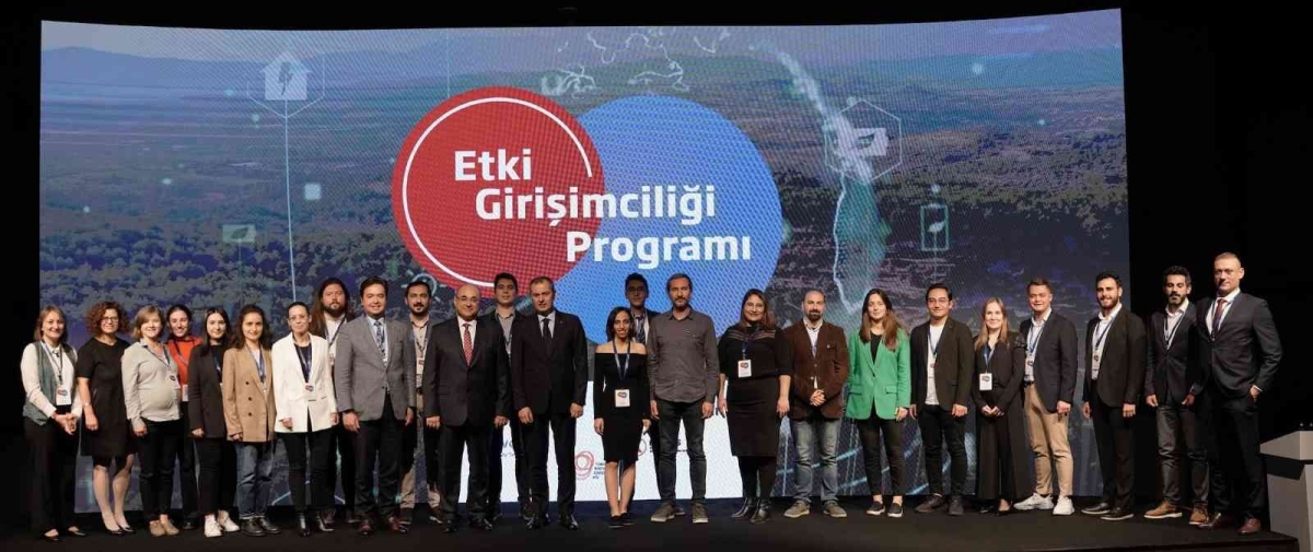 Vehbi Koç Vakfı ve Türkiye İş Bankası’nın Etki Girişimciliği Programı mezunlarını verdi
