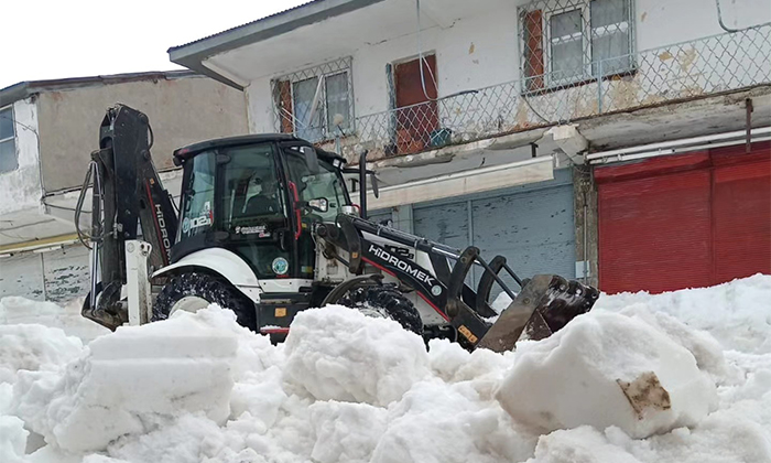 Başkan Önal’dan Bektaş Yaylası’nda Hummalı Mesai: Kar Temizleme Çalışmaları Tamamlandı!