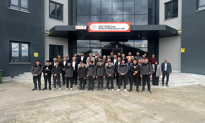 Şebinkarahisarlılar Derneği’nden Eğitime ve İlçeye Destek  