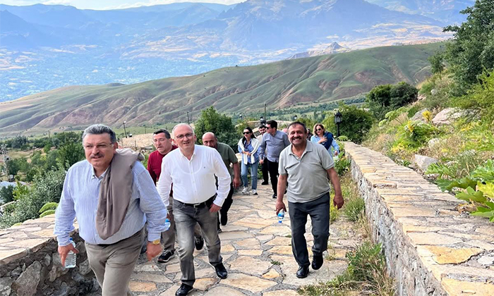 Doğu Karadeniz Belediyeler Birliği'nden Şebinkarahisar’a Çıkarma