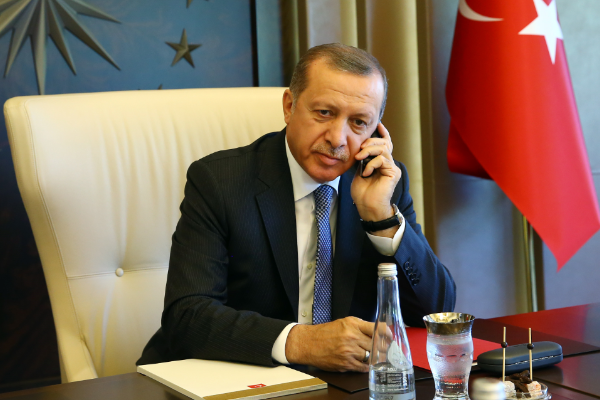 Cumhurbaşkanı Erdoğan'dan Karadavi'nin ailesine taziye telefonu