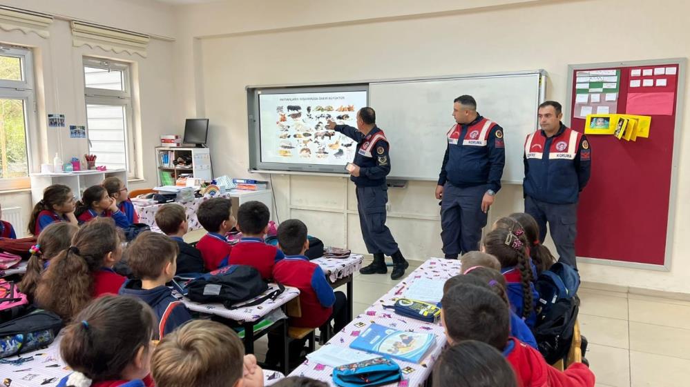 Jandarmadan hayvan sevgisini aşılamak için etkinlik 
