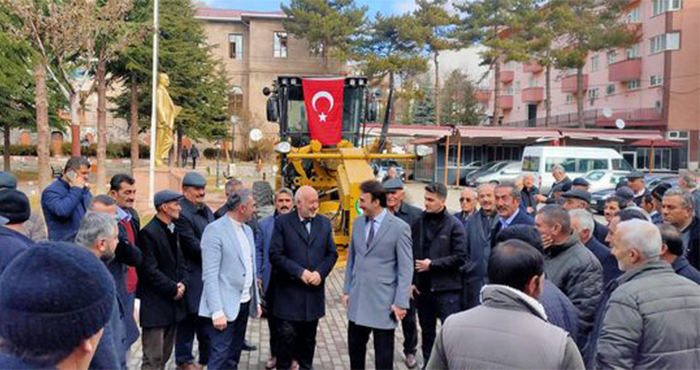 Şebinkarahisar İlçe Özel İdaresine Greyder Hibe edildi