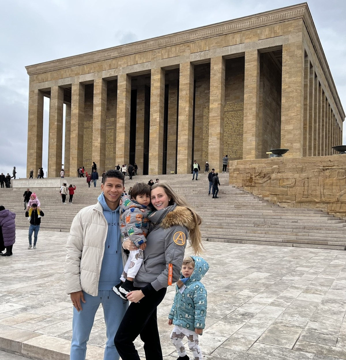 Giresunsporlu Alexis Perez, Anıtkabir’i ziyaret etti   