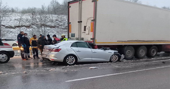 Samsun Ankara yolunda zincirleme kaza: 17 yaralı  