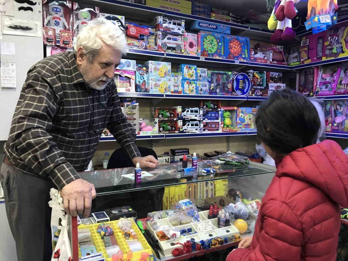 1 Nisan’da eskisi gibi şaka malzemesi satılmıyor
