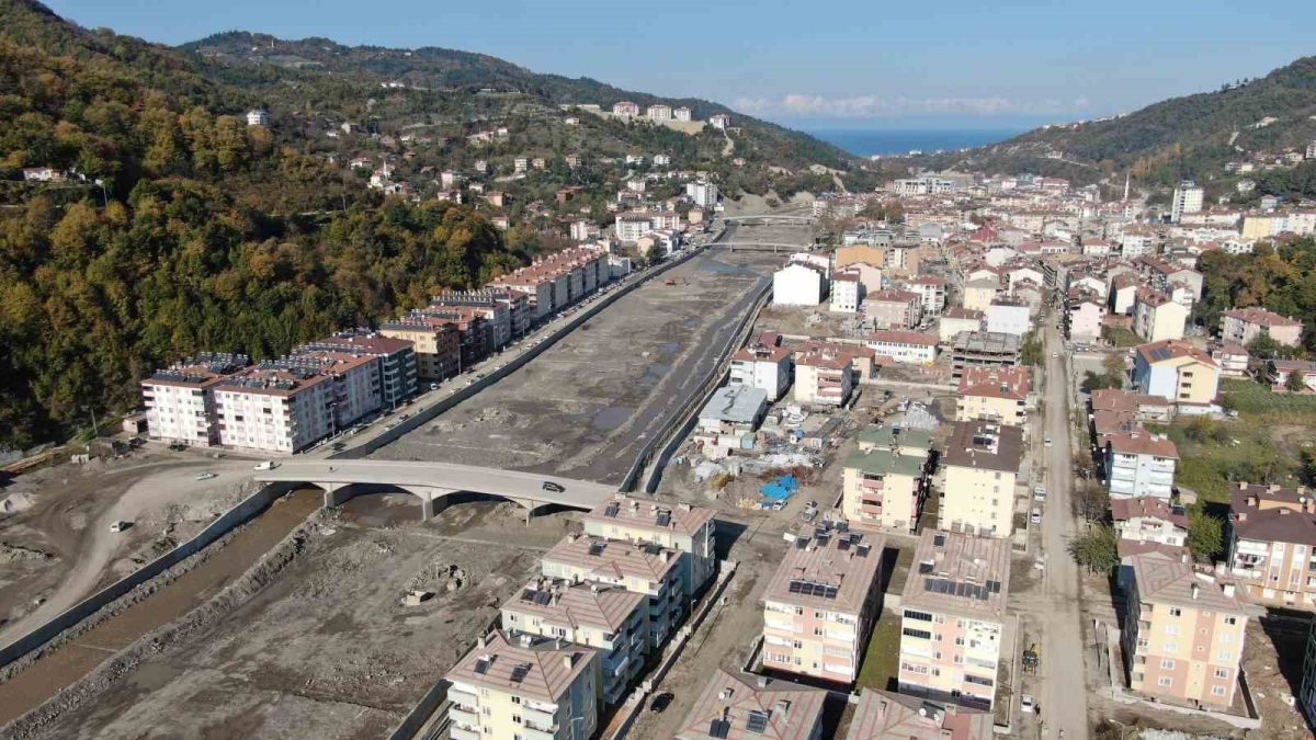 Karadeniz’de selin vurduğu ilçeler yeniden ayağa kaldırıldı
