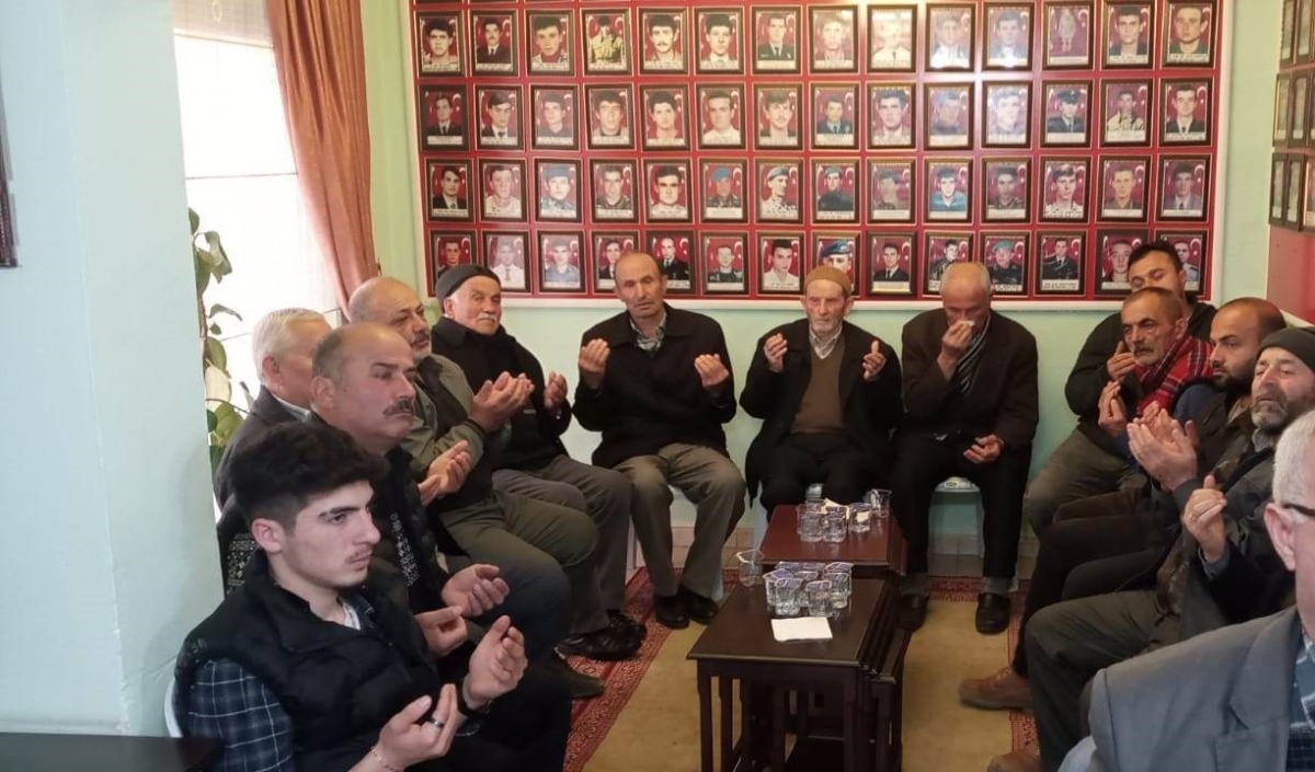 Bafra’da şehitler için mevlit programı
