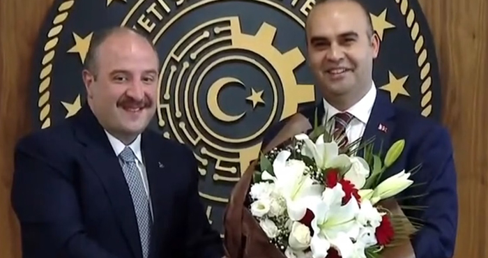 Bakanlıkta düzenlenen törenle Mehmet Fatih Kacır Görevine Resmen Başladı