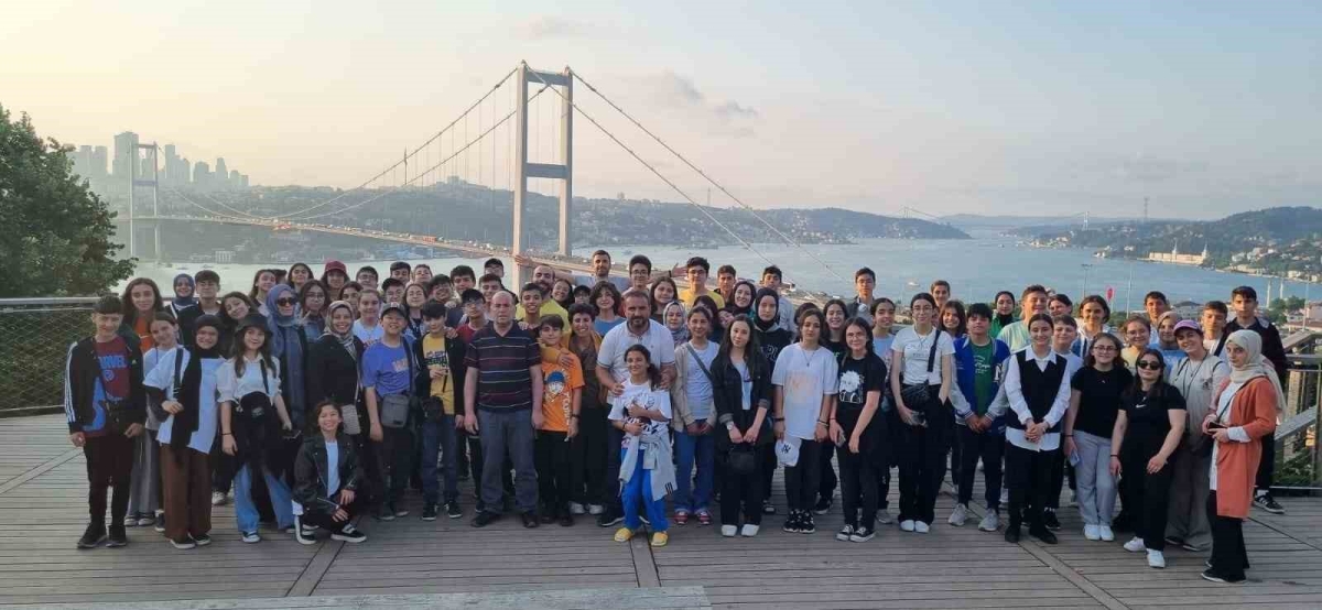 Çanakkale ve İstanbul gezisiyle, Bayburt Ortaokulu öğrencileri tarihle buluştu

