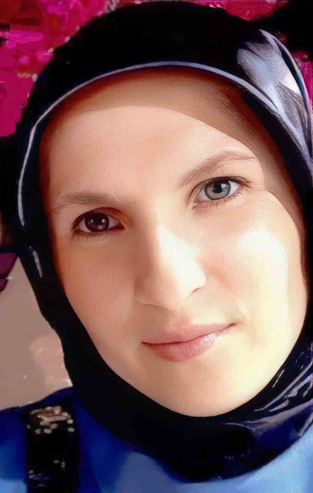 Tarladan evine dönerken otomobilin çarptığı kadın hayatını kaybetti
