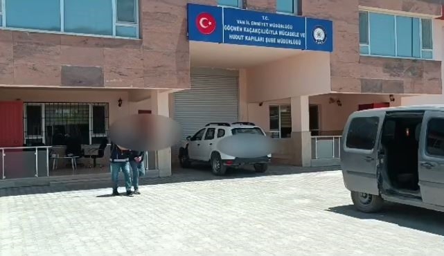 Van’da 2 organizatör tutuklandı
